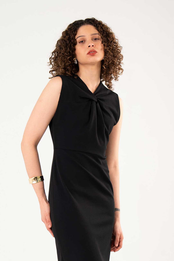 فستان بدون اكمام